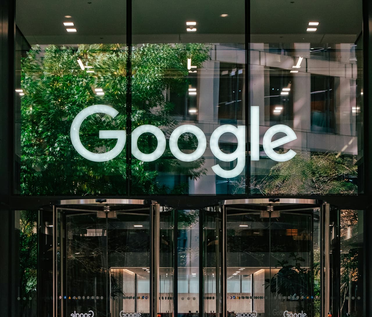 ShinyHunters hackers expanded attacks on Oracle's PeopleSoft, Google says